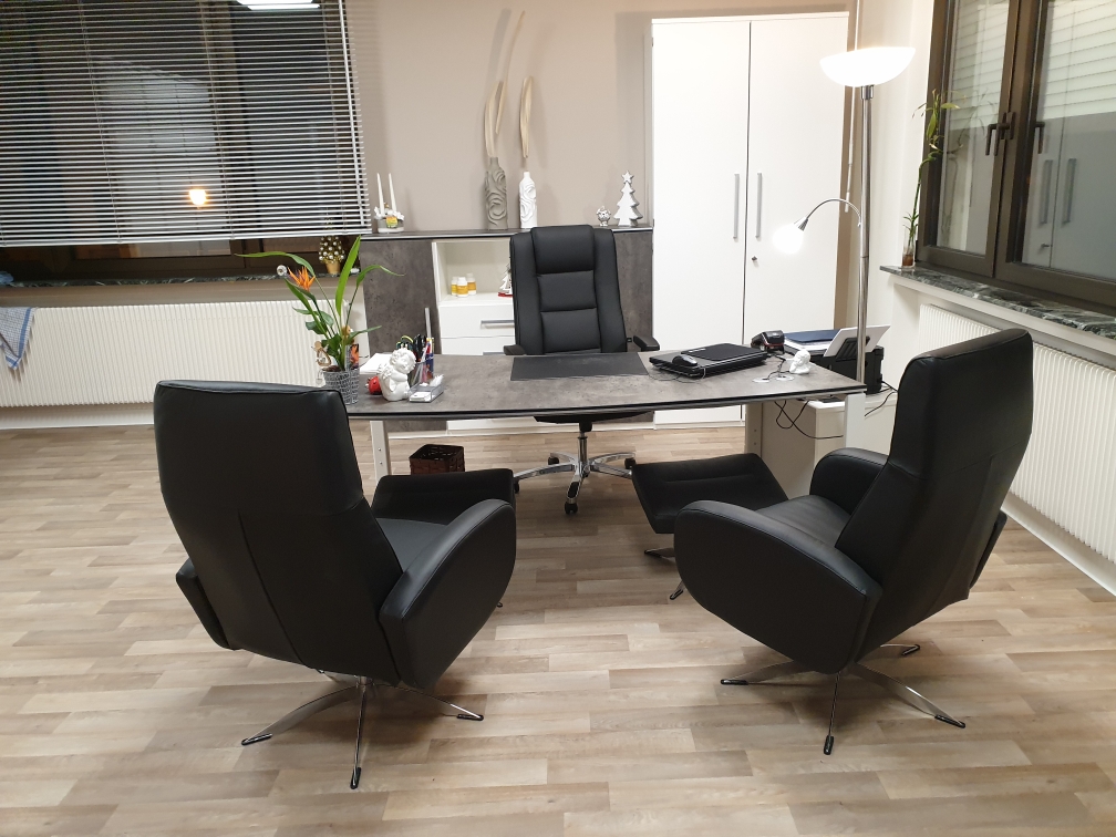 MAIN MAGNETISEUSE 1 | Espace Eichel Édithérapie Petite-Rosselle